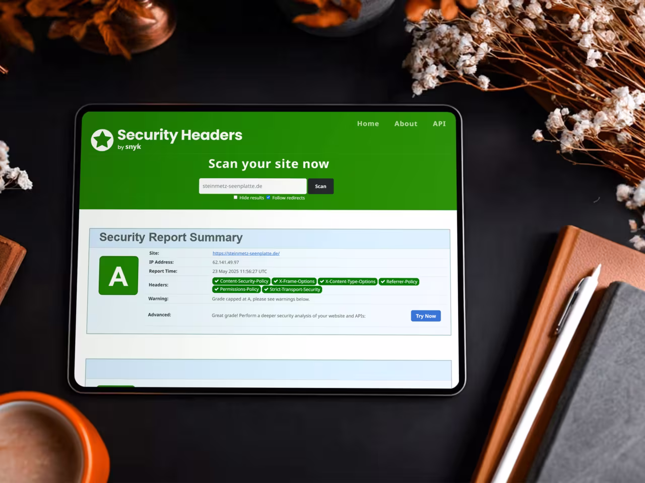 Security Headers Scan-Ergebnis für steinmetz-seenplatte.de zeigt A-Rating mit aktivierten Security-Policies wie Content-Security-Policy, X-Frame-Options und Strict-Transport-Security