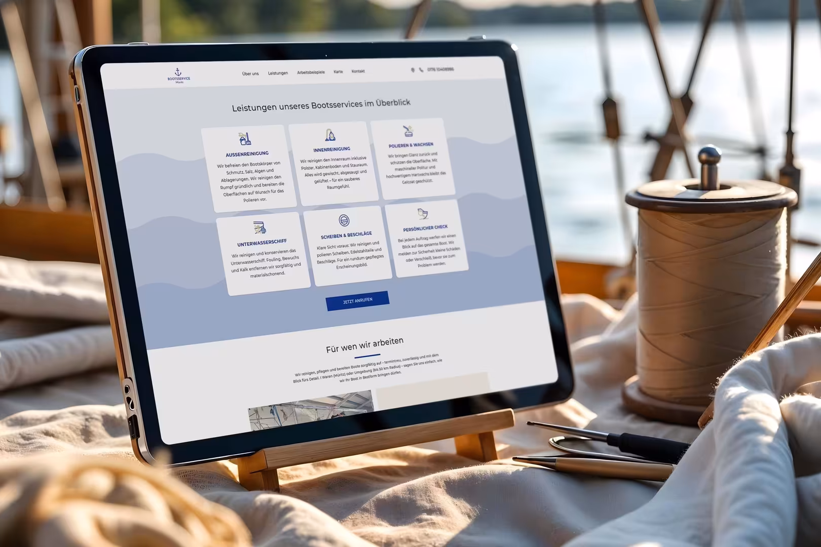 OnePager with maritime icons